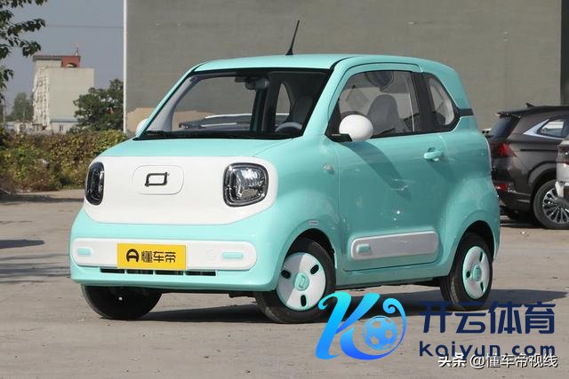 奔腾小马闪电马